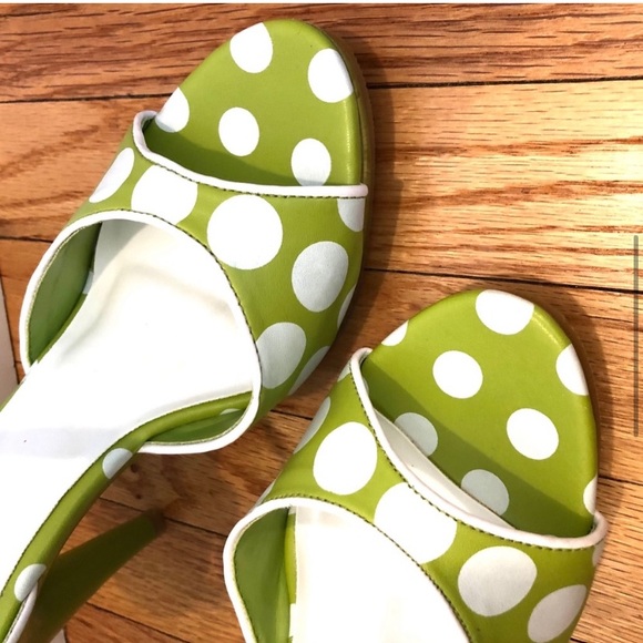 Lime green white polka dots ankle strap high heels - Picture 4 of 8